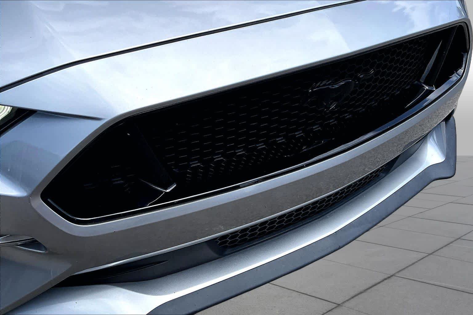 Used 2020 Ford Mustang GT Premium w/ Equipment Group 401A RWD image 30