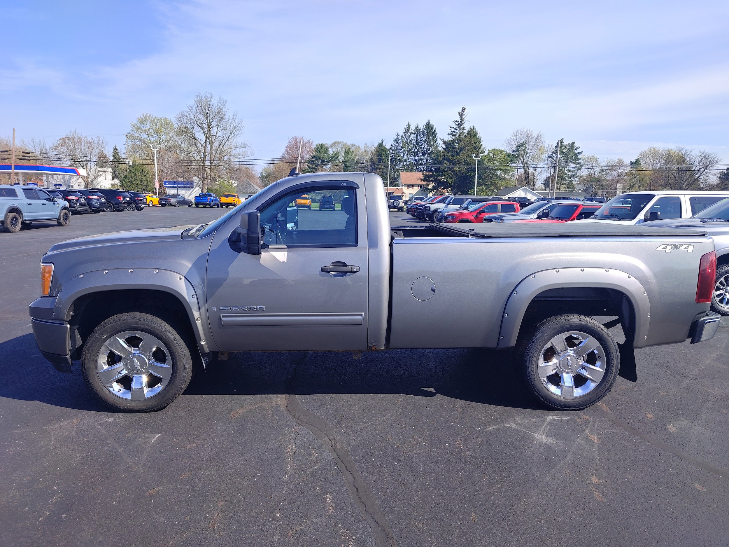 Used 2008 GMC Sierra 1500 SLE AWD/4WD image 1