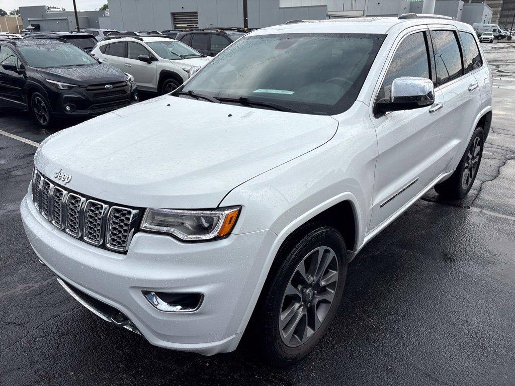 Used 2018 Jeep Grand Cherokee Overland AWD/4WD image 5