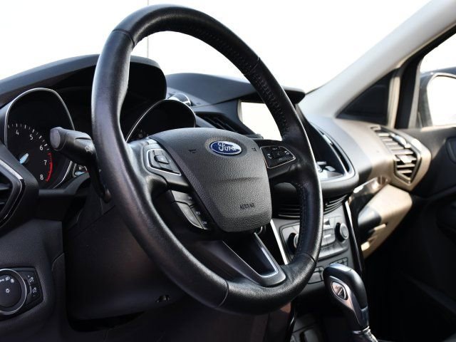 Used 2018 Ford Escape Titanium image 11