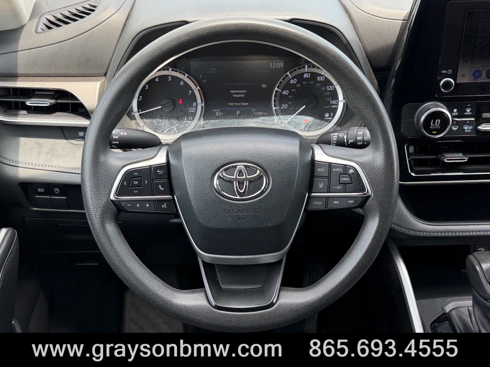 Used 2023 Toyota Highlander L FWD image 22