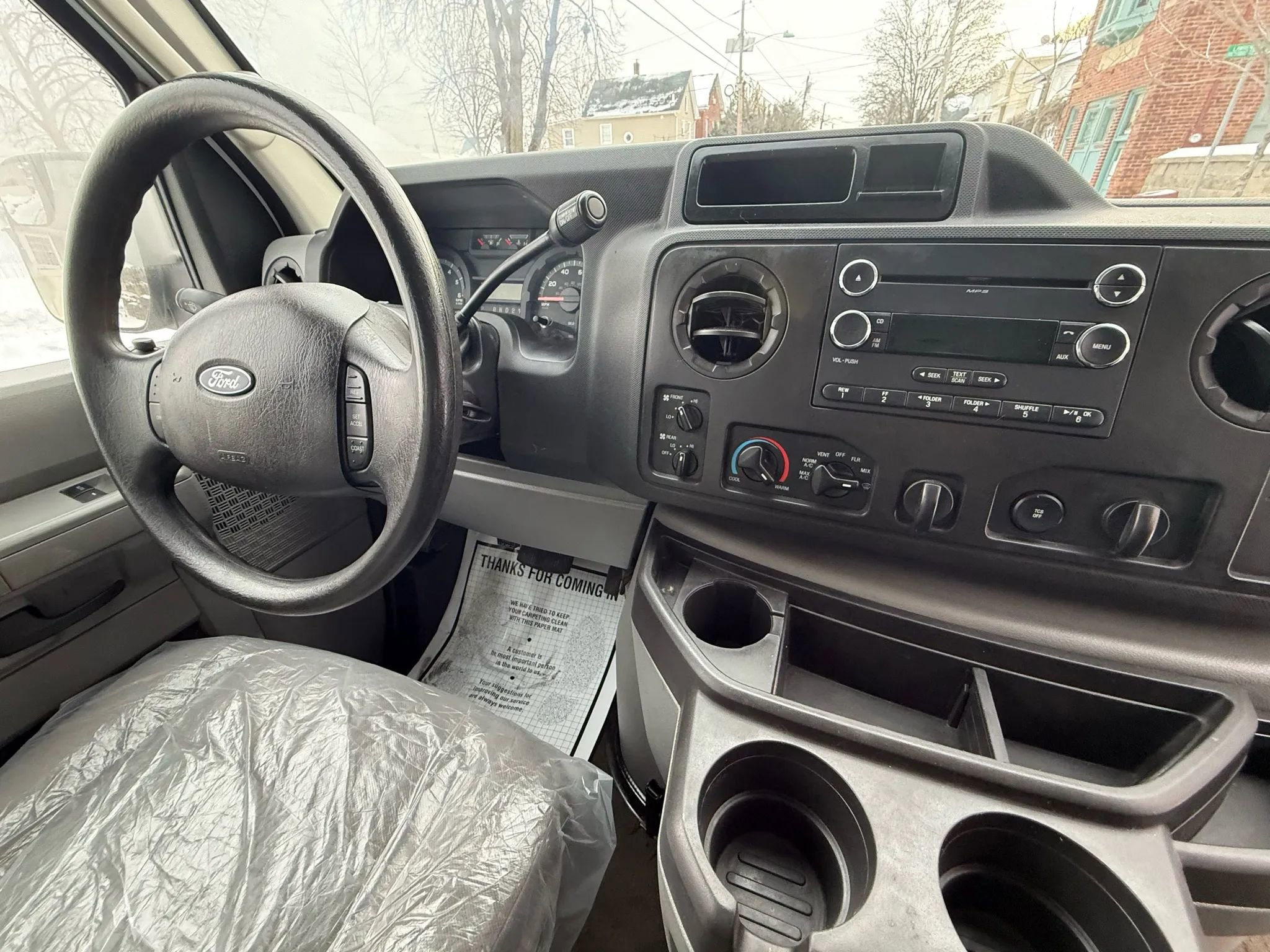 Used 2013 Ford E-350 and Econoline 350 XLT image 15