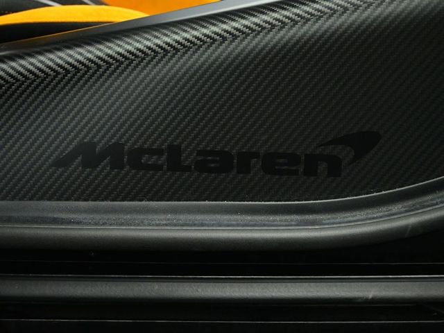 Used 2024 McLaren 750S Spider image 36