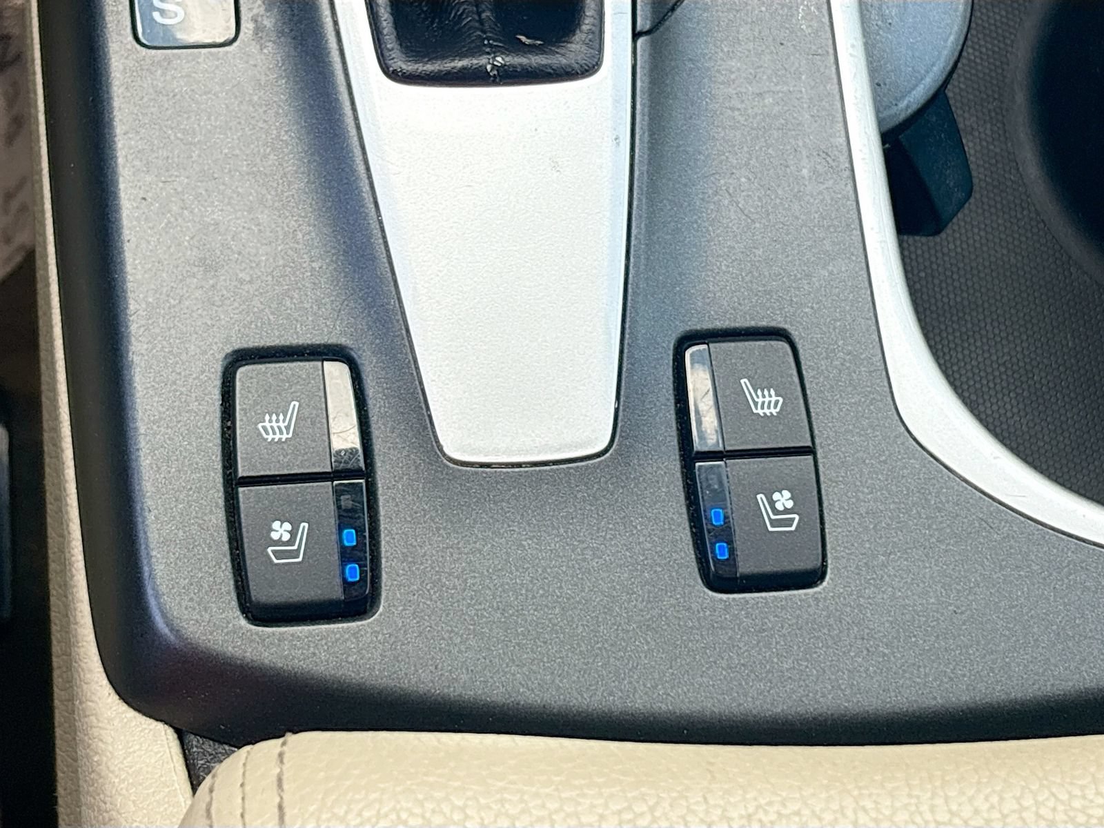 Used 2018 Acura RDX w/ Advance Package AWD/4WD image 21