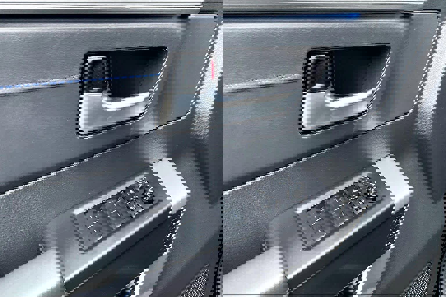 Used 2024 Toyota Tundra Platinum image 32