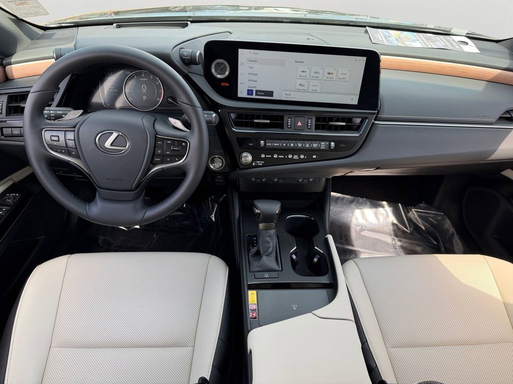 Certified 2025 Lexus ES 350 w/ Premium Package image 11