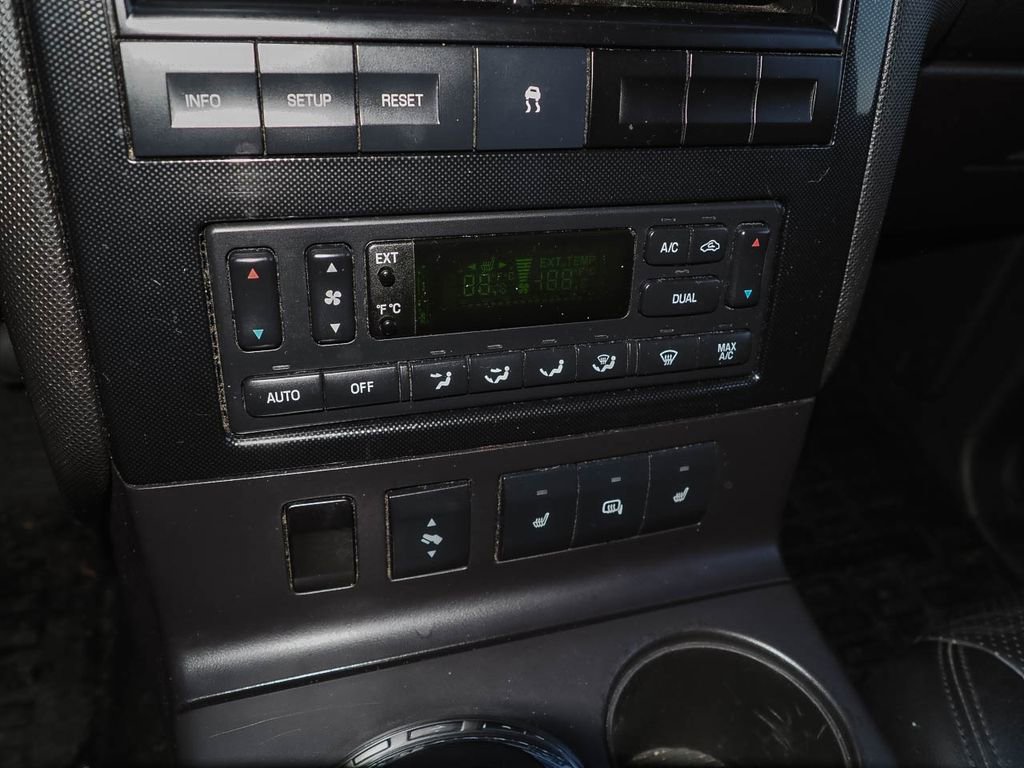 Used 2010 Ford Explorer Sport Trac Limited image 13