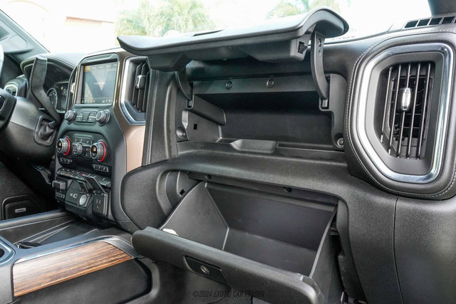 Used 2019 Chevrolet Silverado 1500 High Country w/ Technology Package AWD/4WD image 70