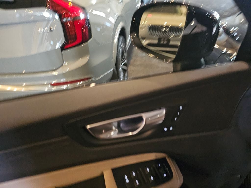 Certified 2026 Volvo XC60 T8 Plus w/ Protection Package Premier AWD/4WD image 17
