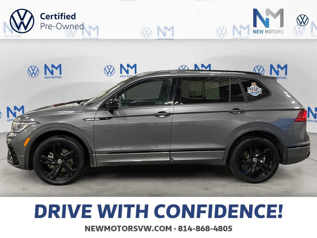 Used 2024 Volkswagen Tiguan SE R-Line AWD/4WD image 2