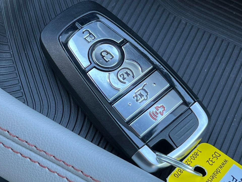 Used 2026 Ford Explorer Active w/ Active Comfort Package image 31