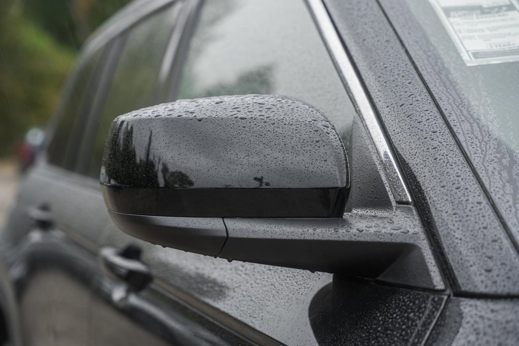 New 2025 Jeep Grand Cherokee Laredo X w/ Luxury Tech Group I image 14