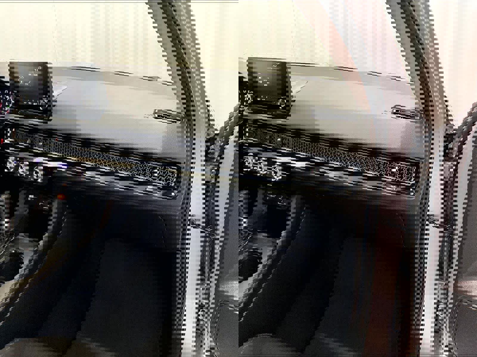 Used 2022 Honda Civic LX image 13