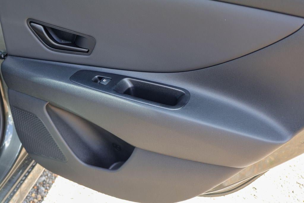 New 2026 Hyundai Elantra Sport FWD image 22