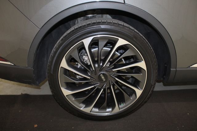 Used 2023 Lincoln Aviator Reserve w/ Equipment Group 201A image 22