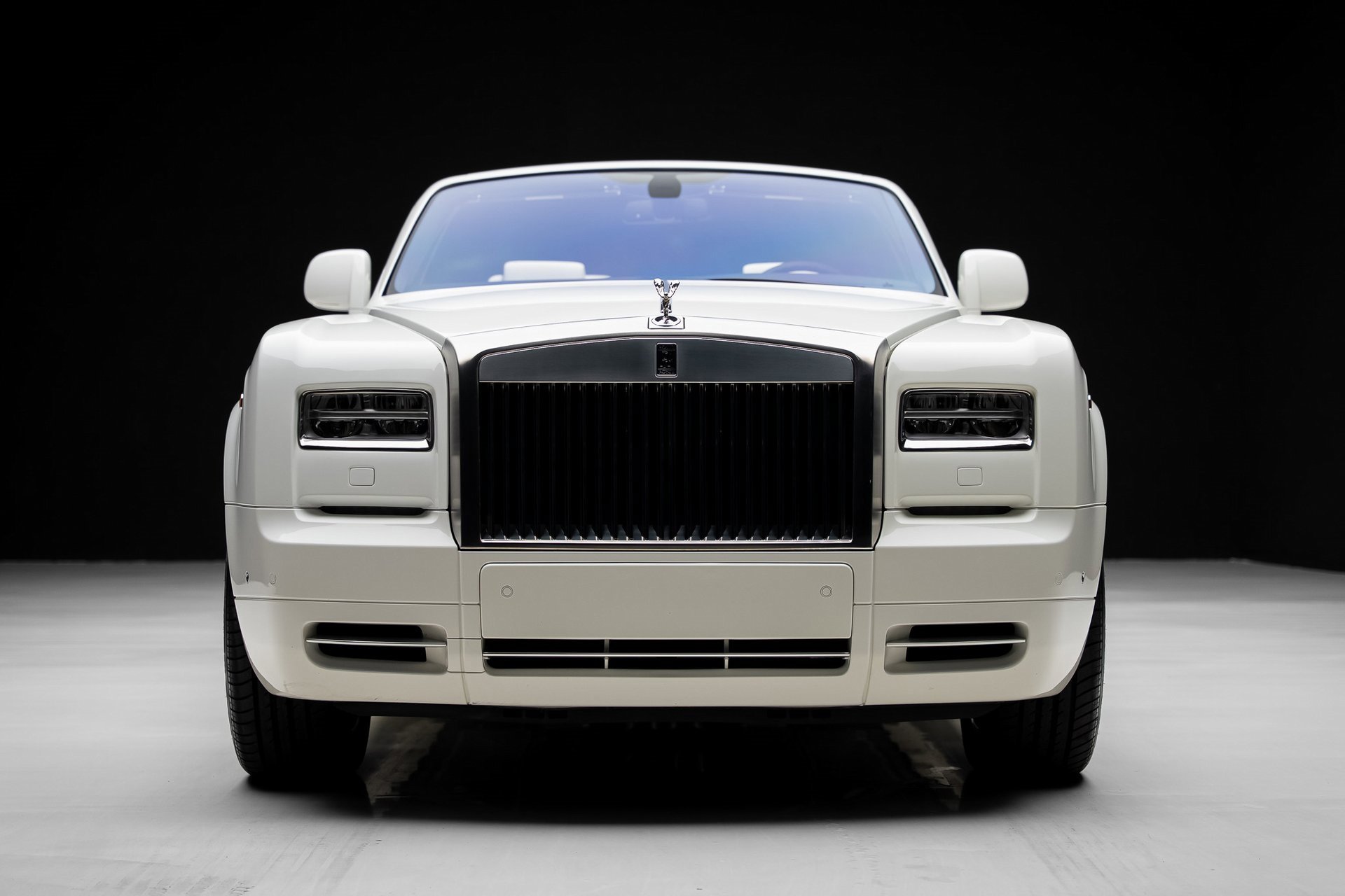 Used 2013 Rolls-Royce Phantom Drophead Coupe image 11