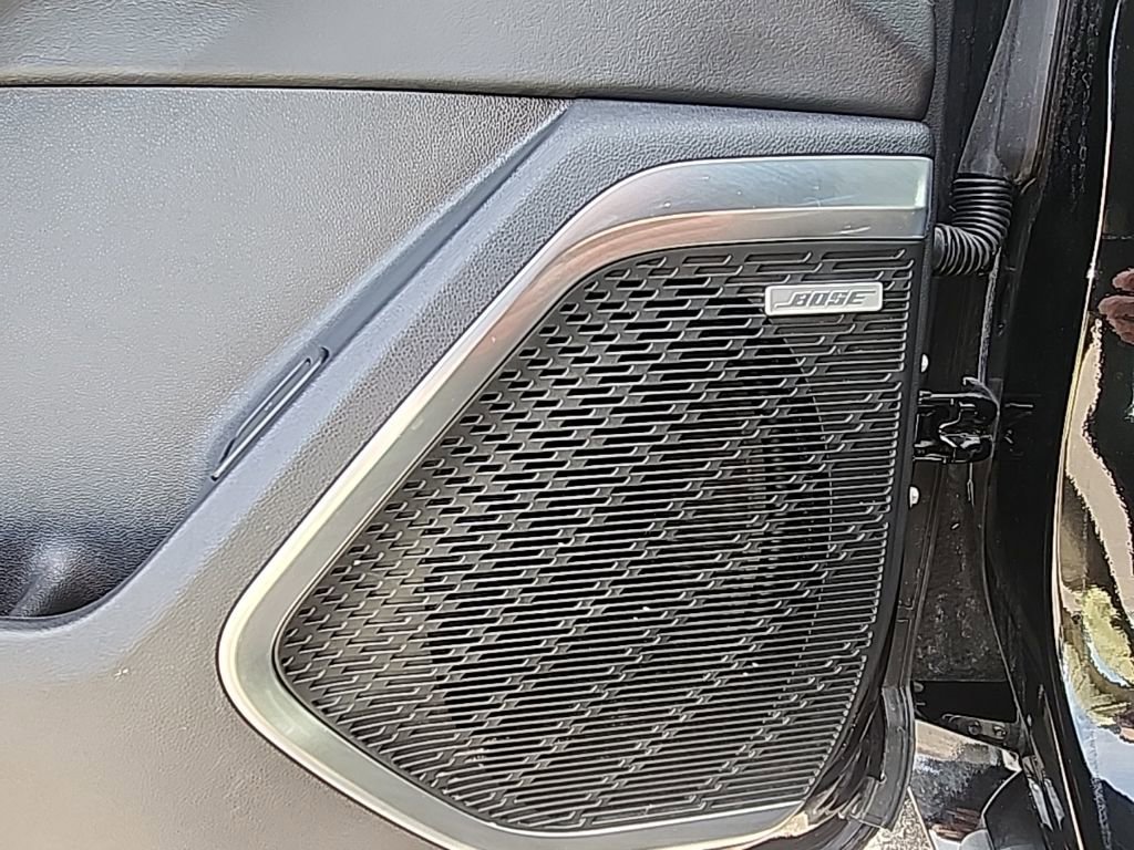 Used 2025 Buick Enclave Sport Touring image 17