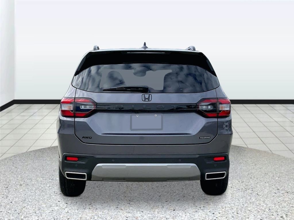 New 2026 Honda Pilot Touring image 3