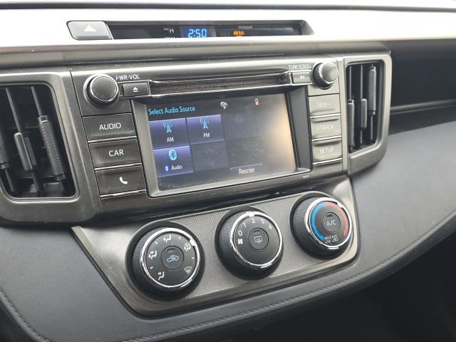 Used 2015 Toyota RAV4 LE image 22