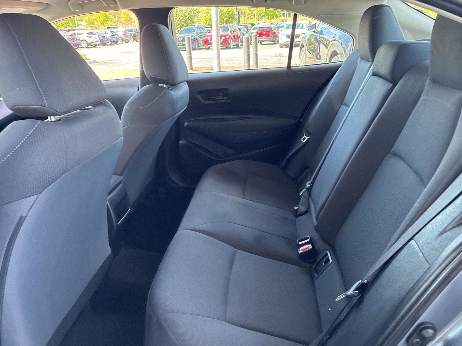 Used 2022 Toyota Corolla LE FWD image 10