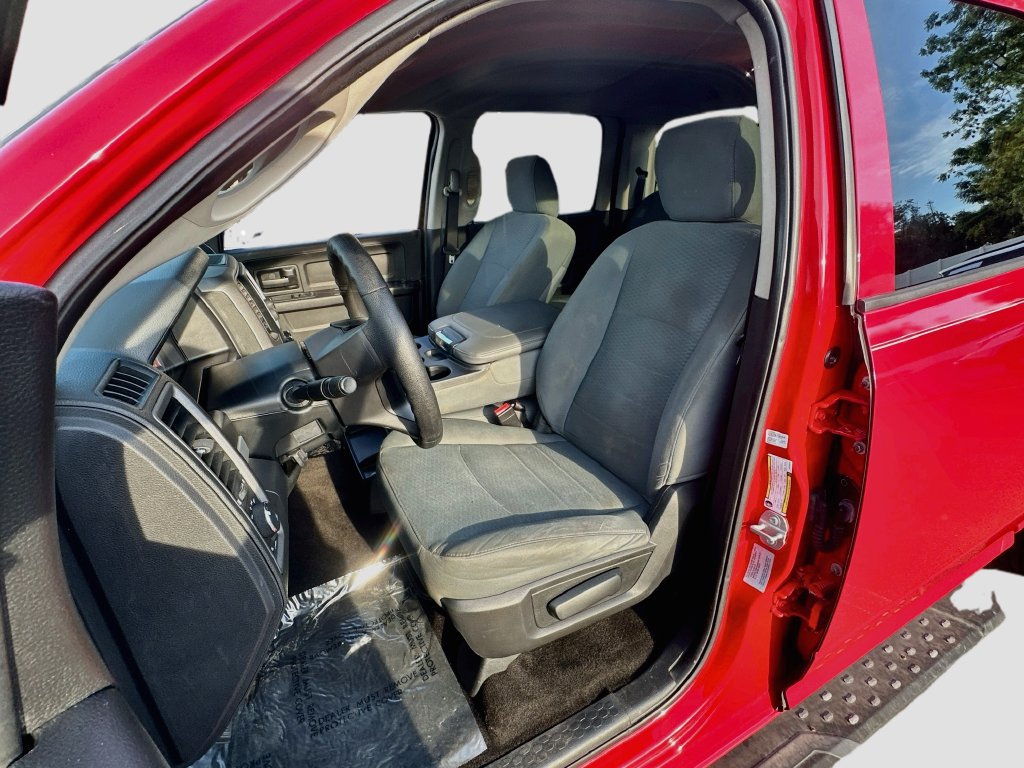 Used 2017 RAM 1500 Express RWD image 17