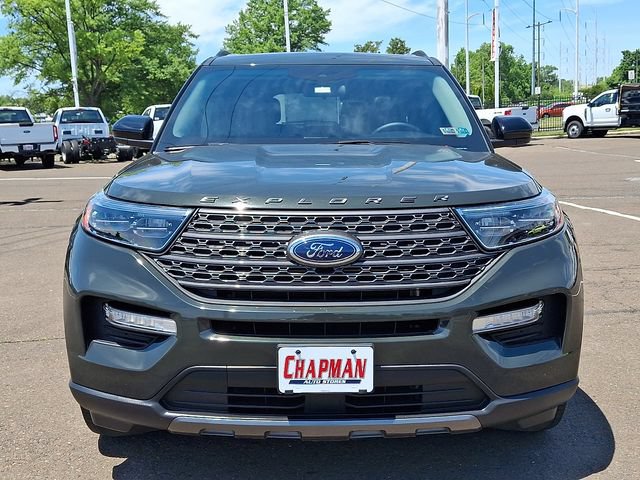 Certified 2022 Ford Explorer XLT w/ Equipment Group 202A AWD/4WD image 2