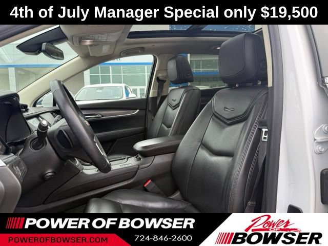 Used 2018 Cadillac XT5 Luxury w/ Driver Awareness Package AWD/4WD image 2
