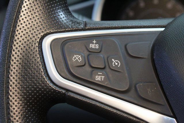Used 2022 Chevrolet Malibu LT FWD image 19