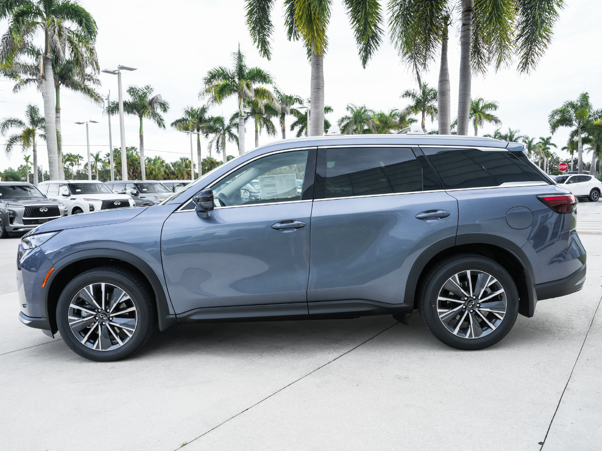 New 2027 INFINITI QX60 Luxe FWD image 21