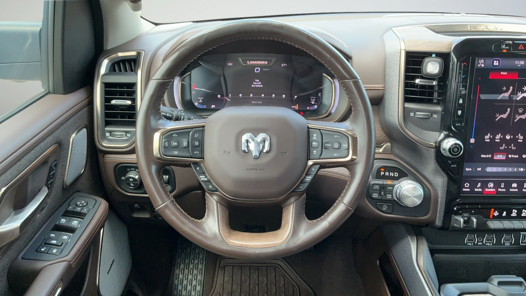 Used 2025 RAM 1500 Limited AWD/4WD image 9