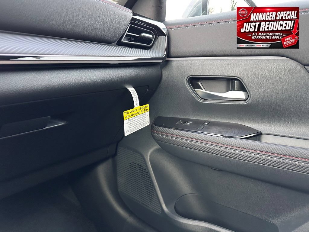New 2025 Nissan Kicks SR w/ Illumination Package FWD image 27