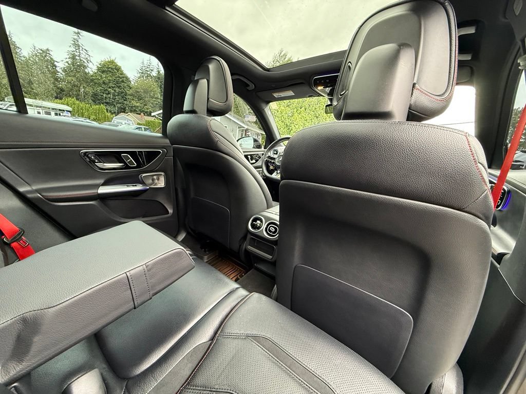 Used 2024 Mercedes-Benz GLC 43 AMG 4MATIC image 18