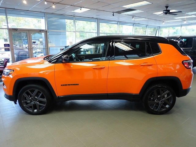 New 2026 Jeep Compass Limited image 2