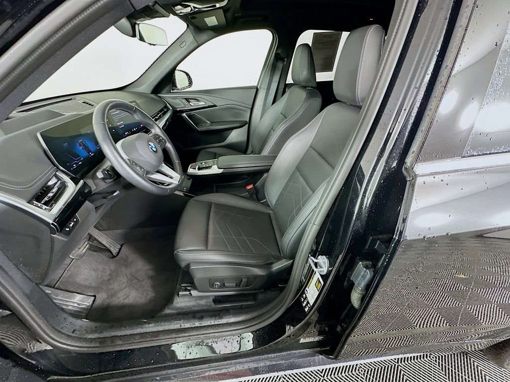 Used 2025 BMW X1 xDrive28i image 28