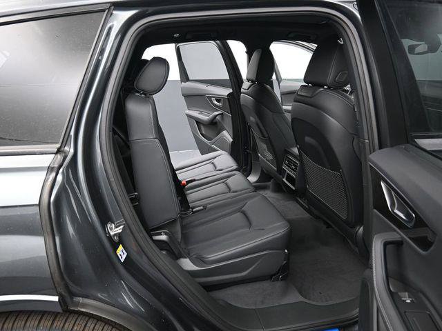 New 2026 Audi Q7 3.0T Prestige image 13