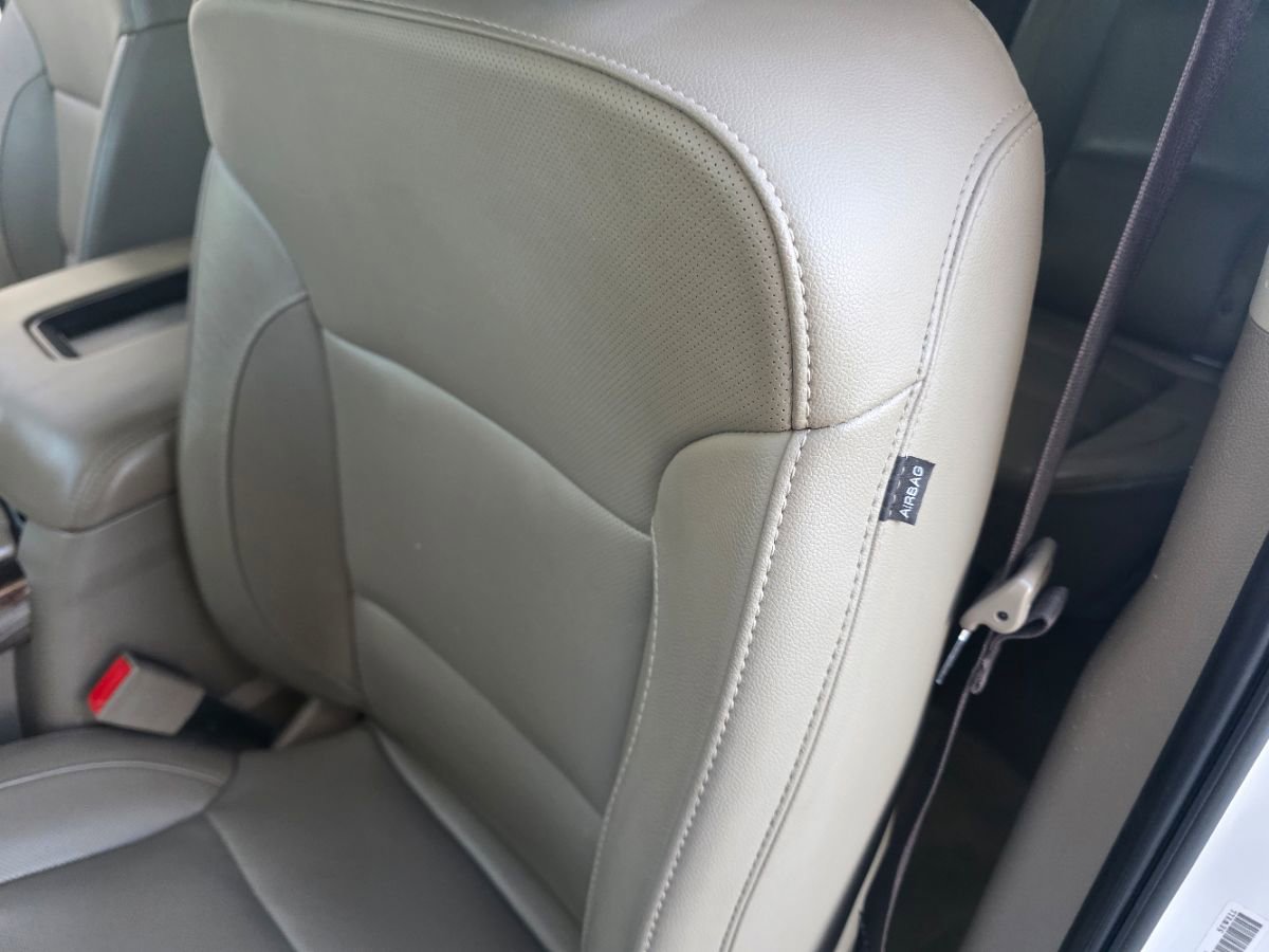 Used 2018 GMC Yukon XL SLT w/ Open Road Package image 16