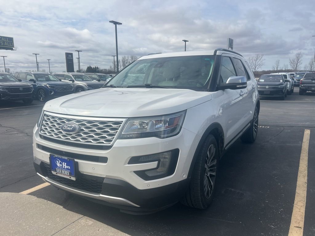 Used 2016 Ford Explorer Platinum AWD/4WD image 1