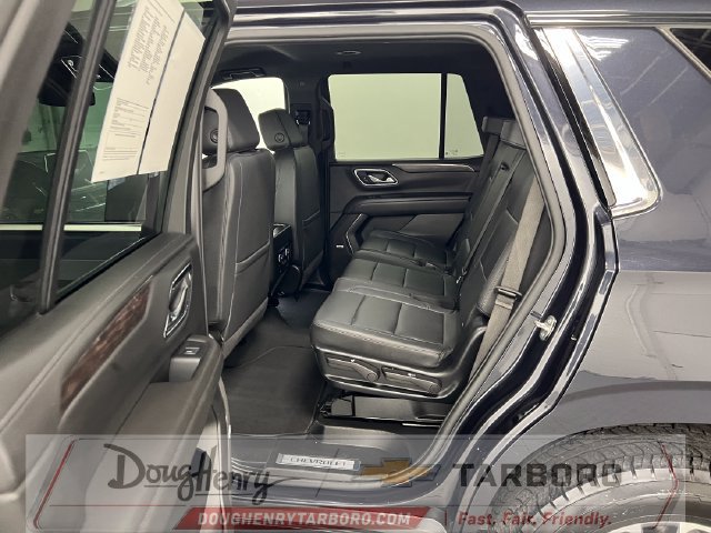 Used 2024 Chevrolet Tahoe LT w/ Luxury Package RWD image 39
