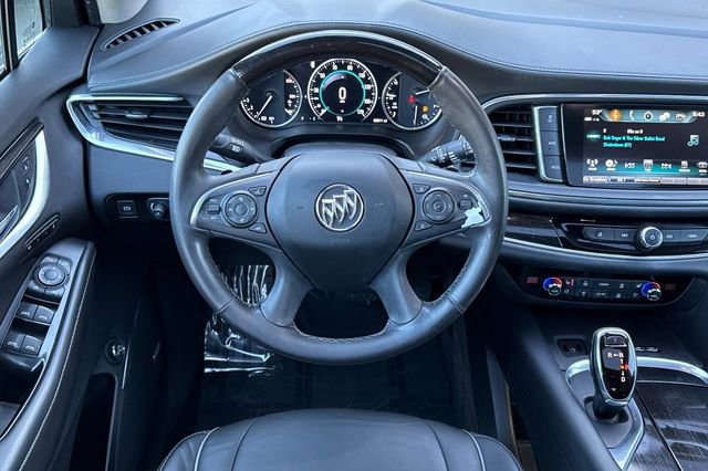 Used 2019 Buick Enclave Avenir w/ Avenir Technology Package image 16