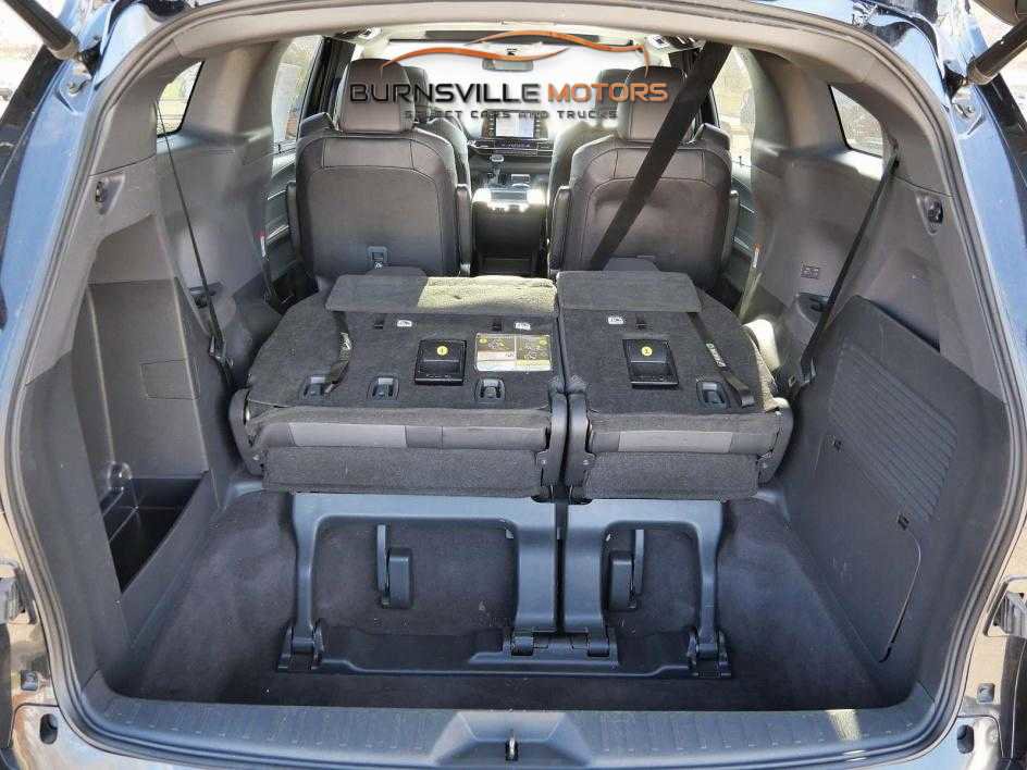 Used 2021 Toyota Sienna XSE image 12