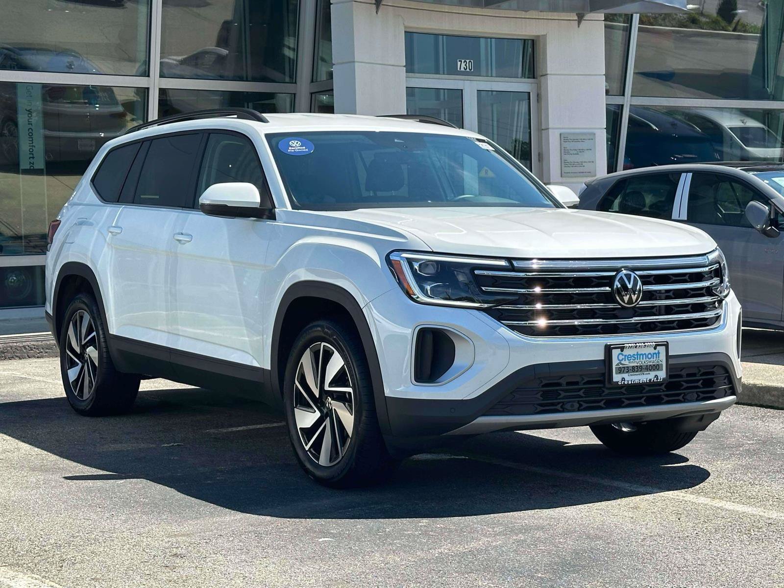 Used 2026 Volkswagen Atlas SE AWD/4WD image 2