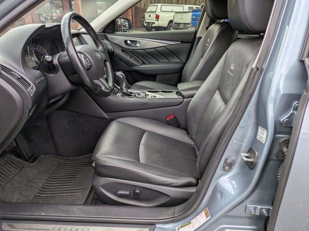 Used 2014 INFINITI Q50 2.0t w/ Moonroof Package image 18