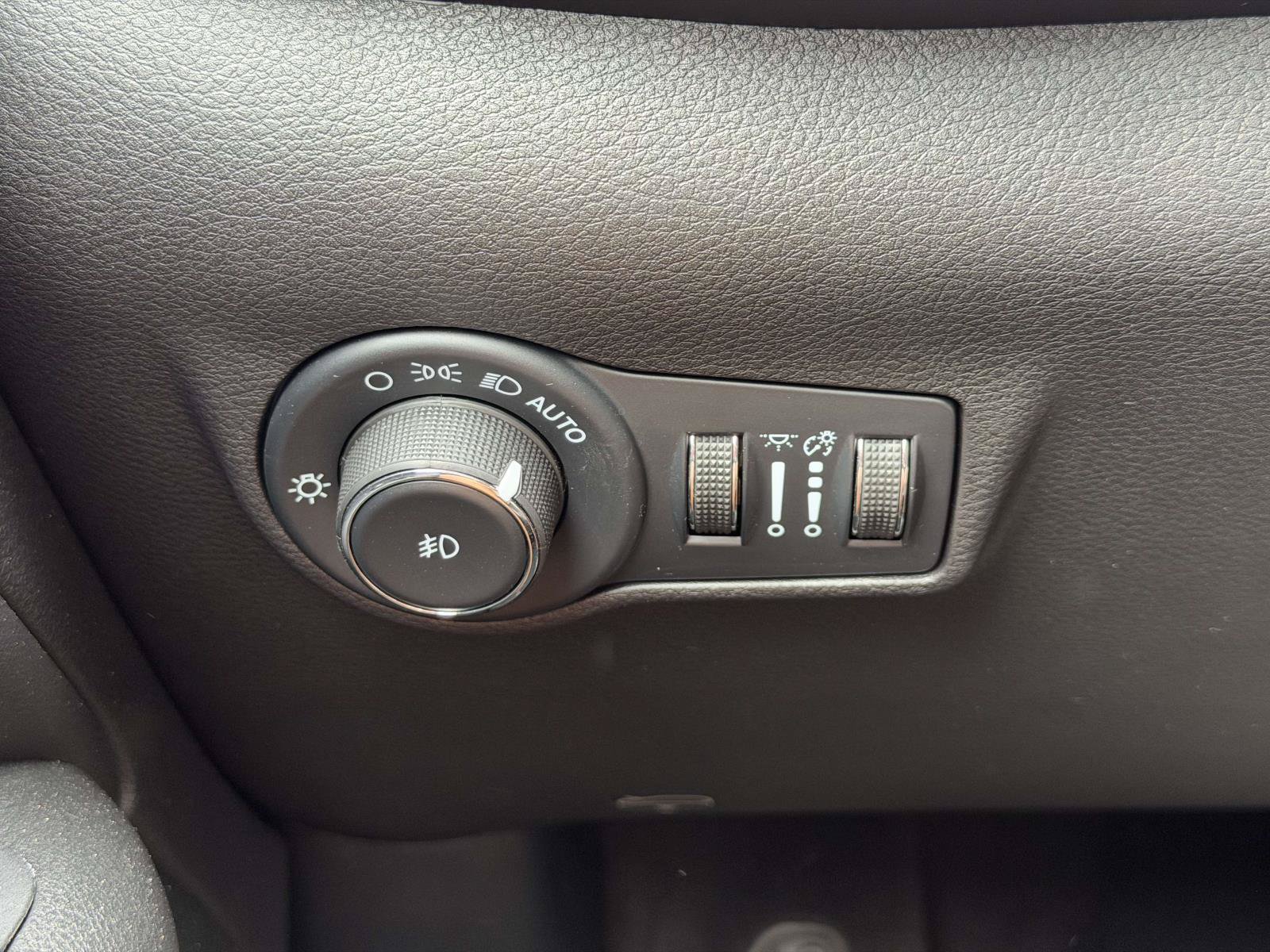 Used 2023 Jeep Compass High Altitude AWD/4WD image 20