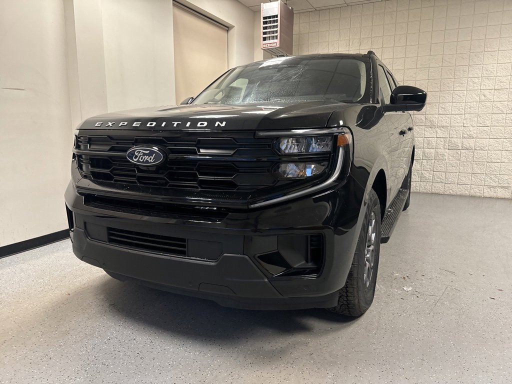 New 2025 Ford Expedition Max Active image 11