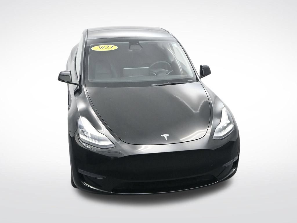 Used 2023 Tesla Model Y Long Range AWD/4WD image 25