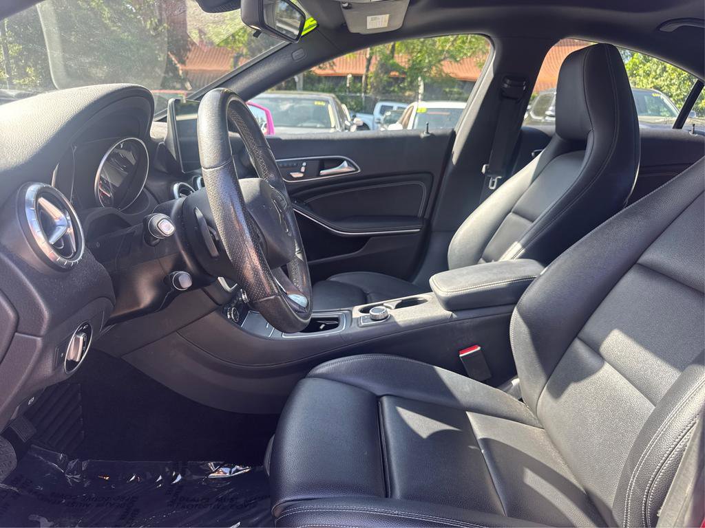 Used 2018 Mercedes-Benz CLA 250 4MATIC image 9