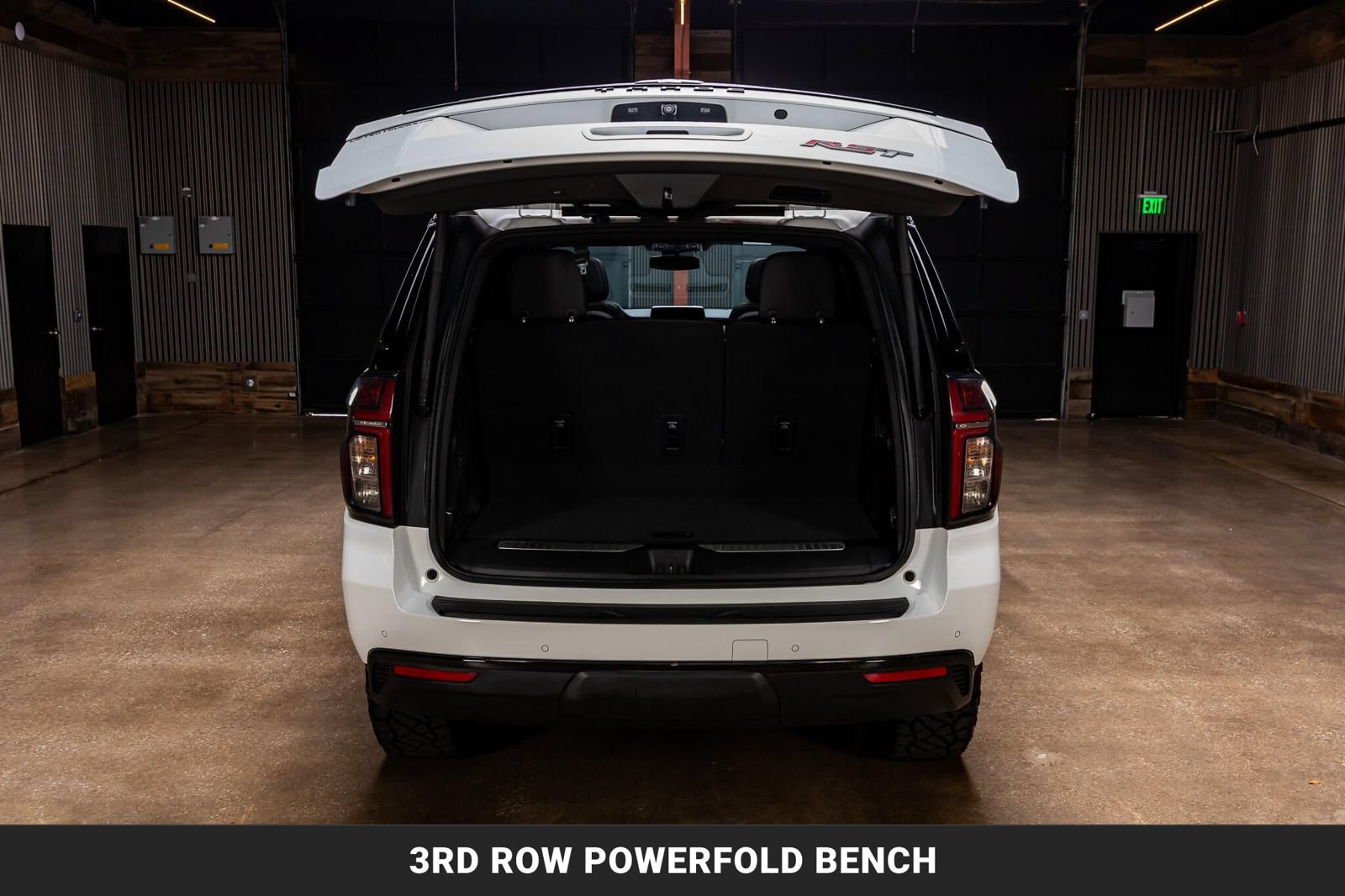 Used 2024 Chevrolet Tahoe RST w/ Luxury Package AWD/4WD image 9