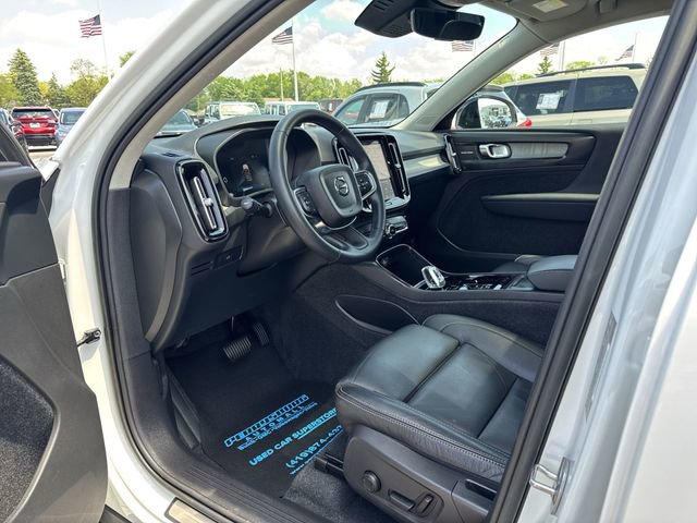 Used 2023 Volvo XC40 B5 Plus w/ Climate Package AWD/4WD image 10