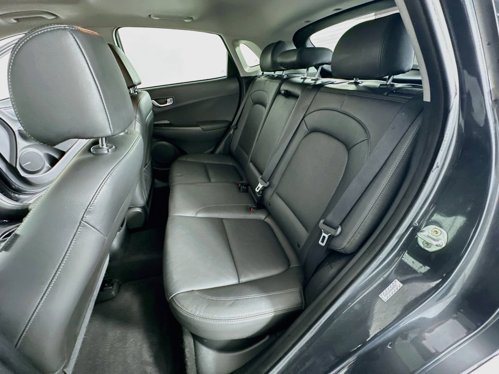 Certified 2022 Hyundai Kona Limited FWD image 32