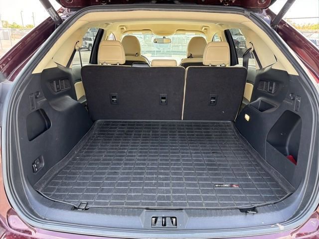 Used 2018 Ford Edge SEL w/ Equipment Group 201A image 21